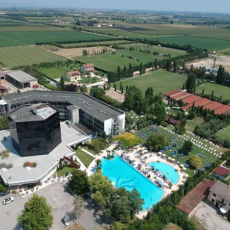 Antares Sport Beauty & Wellness Otel Villafranca di Verona