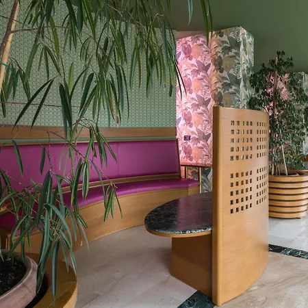 アンタレス スポーツ ビューティ ＆ ウェルネス ホテル 4*